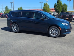 2025 Chrysler Pacifica SELECT AWD Passenger Van