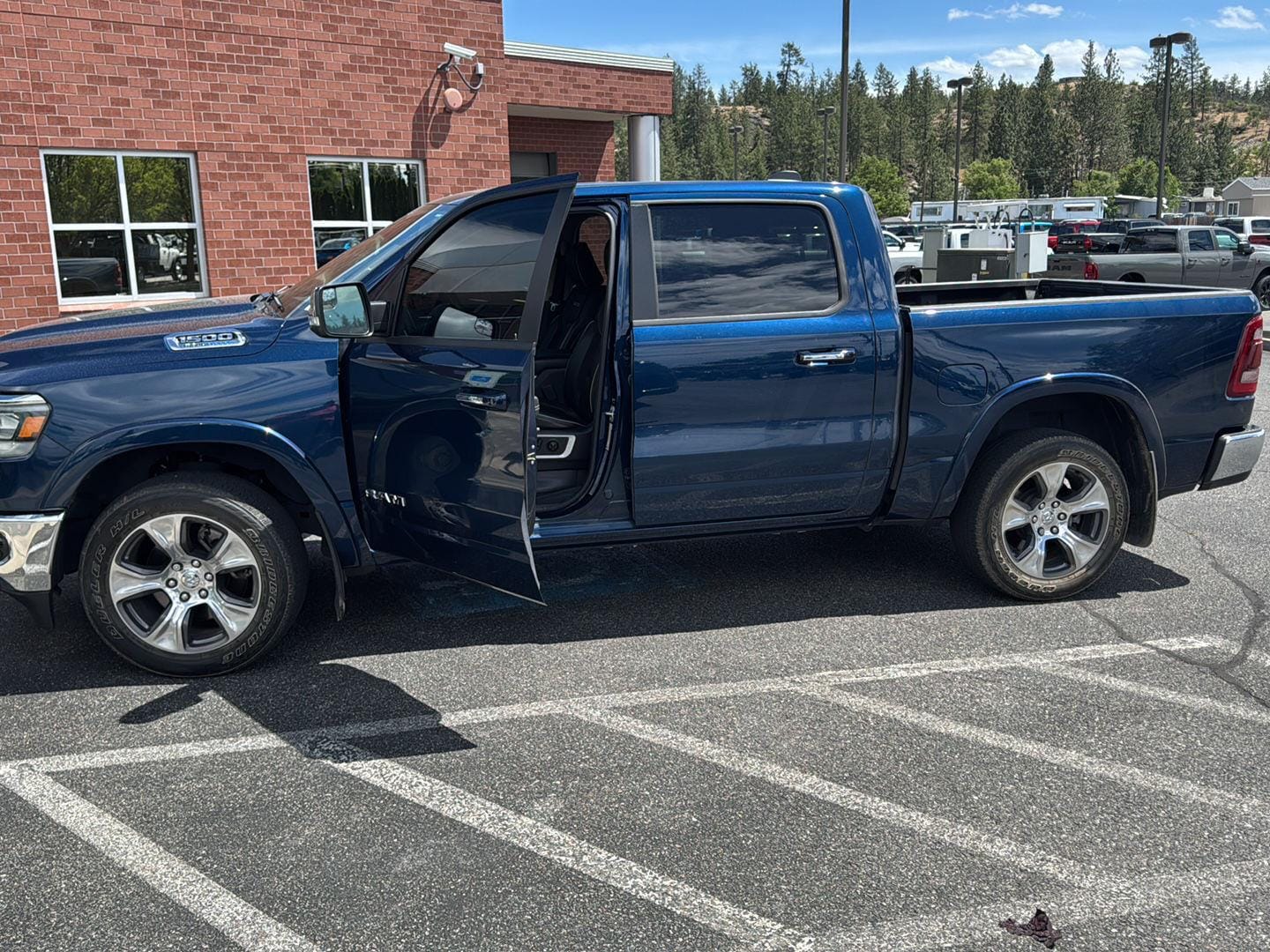 2021 RAM 1500 Laramie 4x4 Crew Cab 5'7's photo
