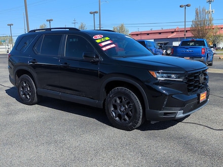 2025 Honda Pilot TrailSport SUV