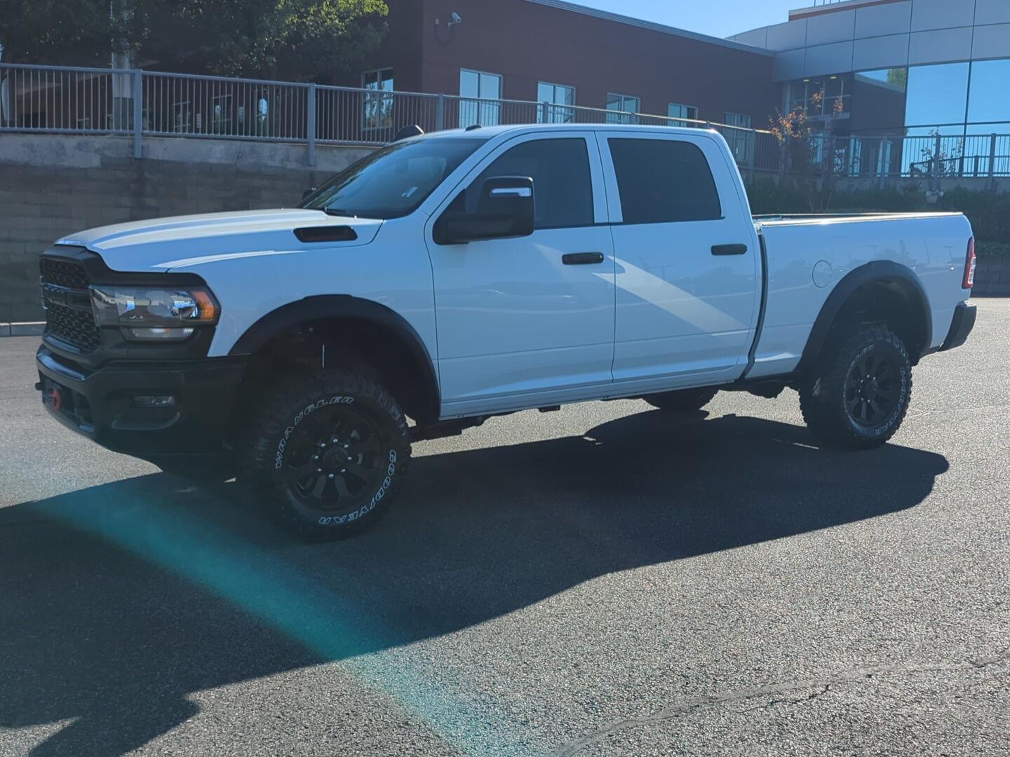 2024 Ram 2500 Tradesman photo 3