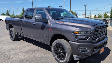 2025 Ram 2500 BIG HORN CREW CAB 4X4 8' BOX Pickup