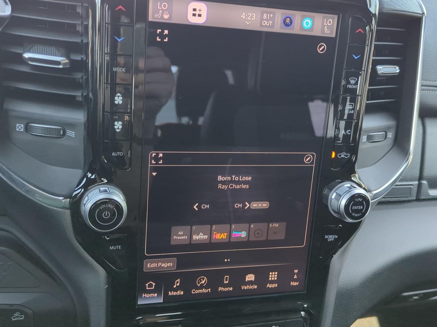 2025 RAM 2500 Laramie - Photo 22