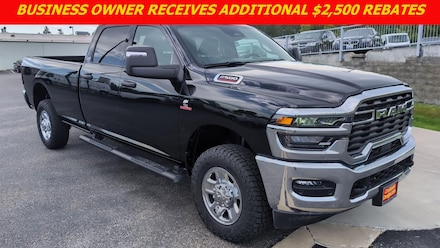 2025 Ram 2500 TRADESMAN CREW CAB 4X4 8' BOX Pickup