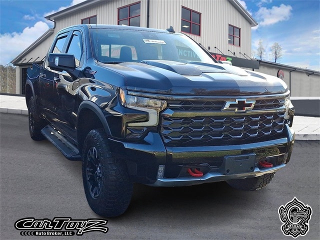 2022 Chevrolet Silverado 1500 ZR2's photo