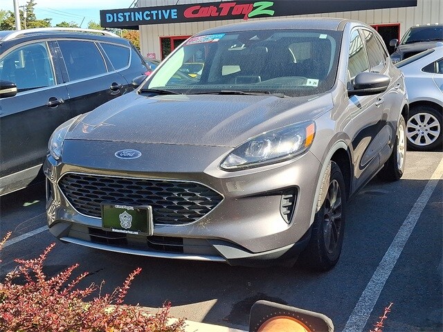 2021 Ford Escape SE photo 3