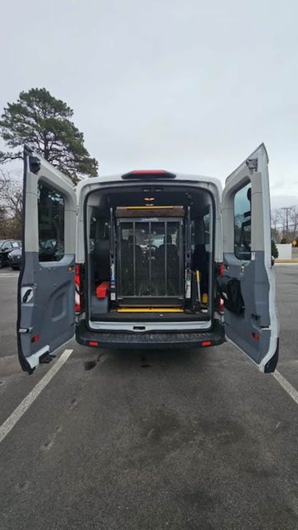 Used 2018 Ford Transit-150 150 Medium Roof | BraunAbility 800LB Lift | NO ACCIDENTS | NEMT Ready Wagon