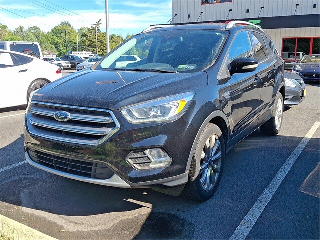 2017 Ford Escape Titanium photo 2