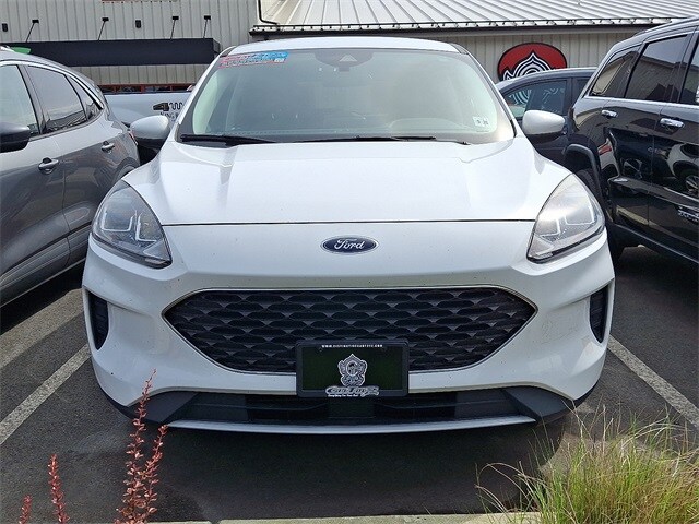 2021 Ford Escape SE photo 2