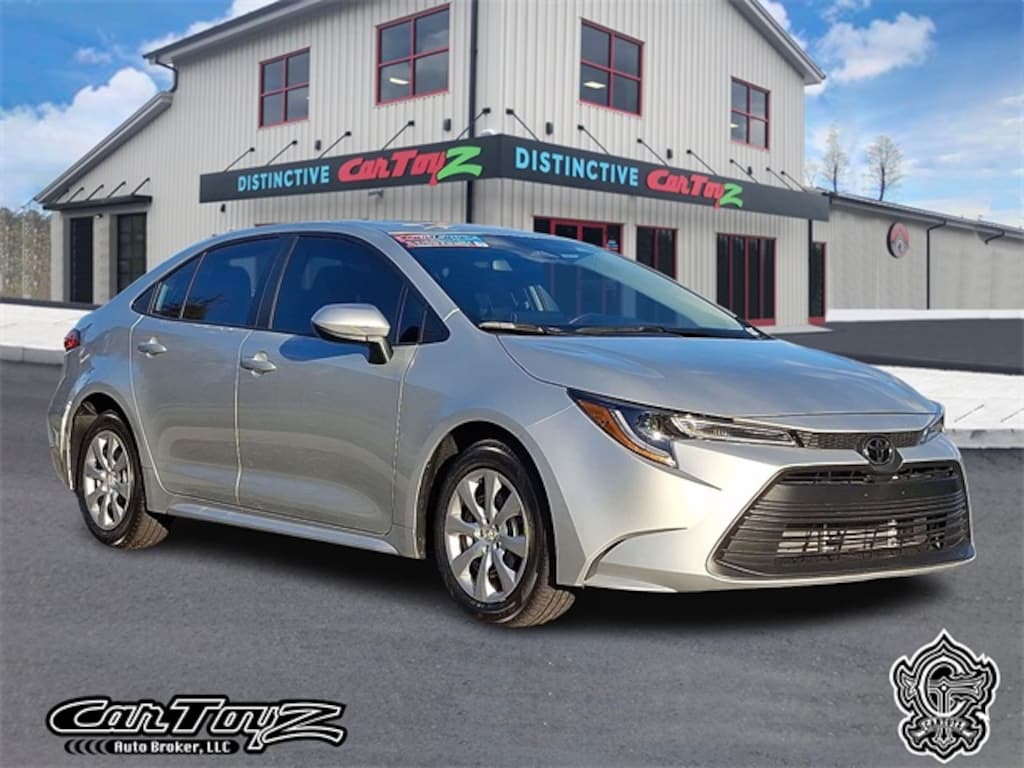 Used 2025 Toyota Corolla 1 Owner, 1000 Miles! LE Sedan