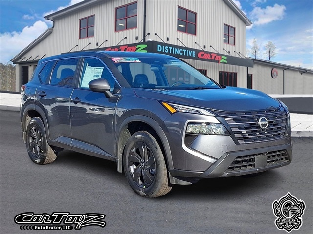 2026 Nissan Rogue SV's photo