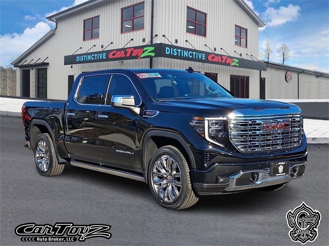 2024 GMC Sierra Denali's photo