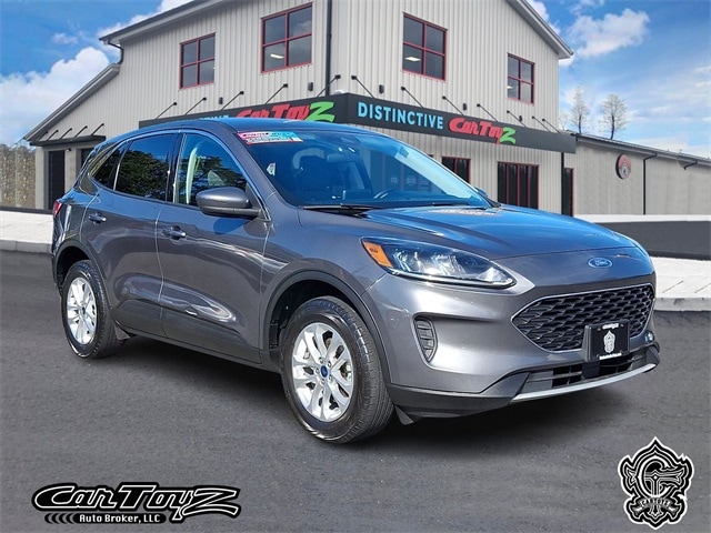 2021 Ford Escape SE's photo