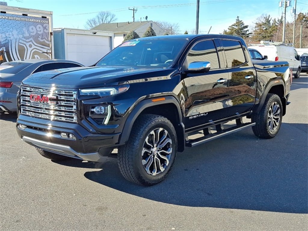 Used 2023 GMC Canyon Denali Black Edition Truck