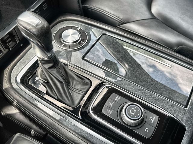 2022 Nissan Armada SV - Photo 20