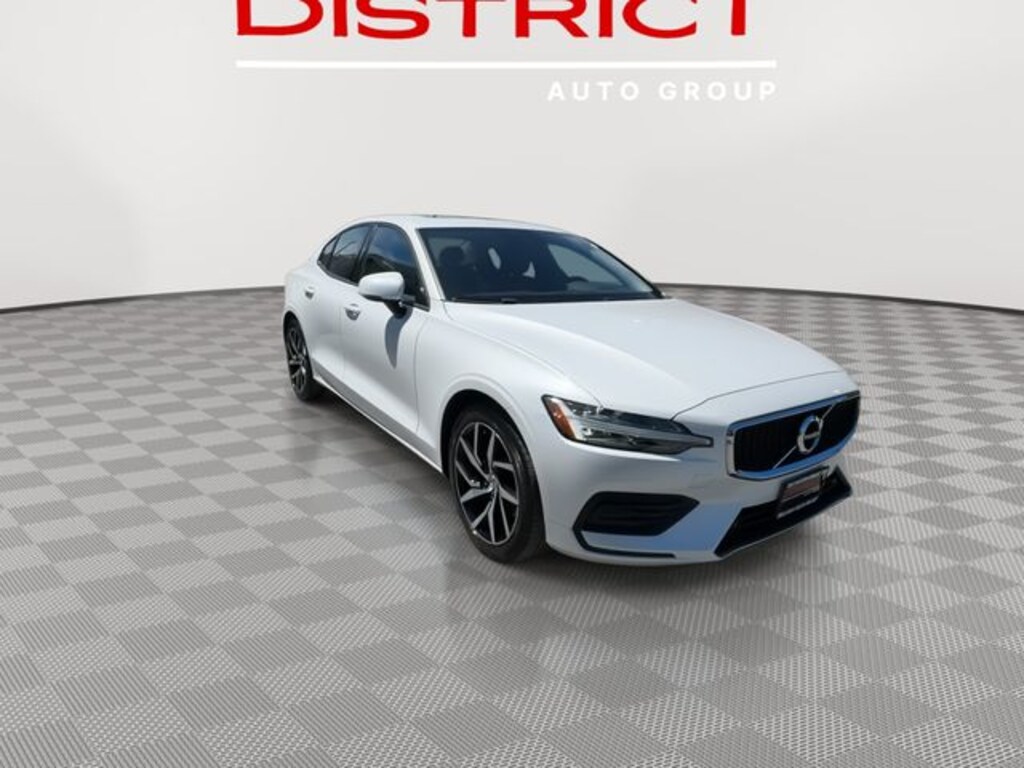 Used 2020 Volvo S60 T5 Momentum Sedan