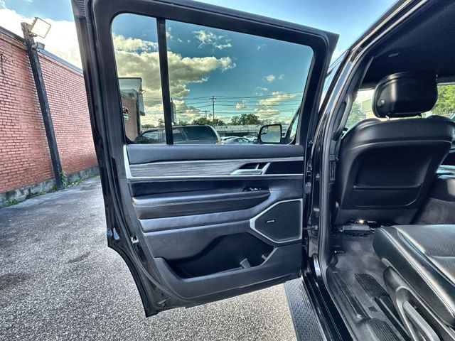 2023 Jeep Wagoneer Series III - Photo 27
