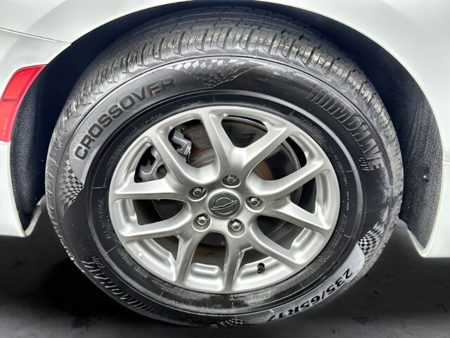 2023 Chrysler Pacifica Touring L - Photo 25