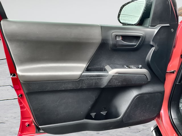 2023 Toyota Tacoma SR5 - Photo 15