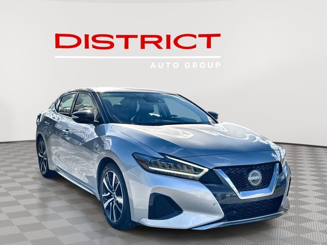 2023 Nissan Maxima SV's photo