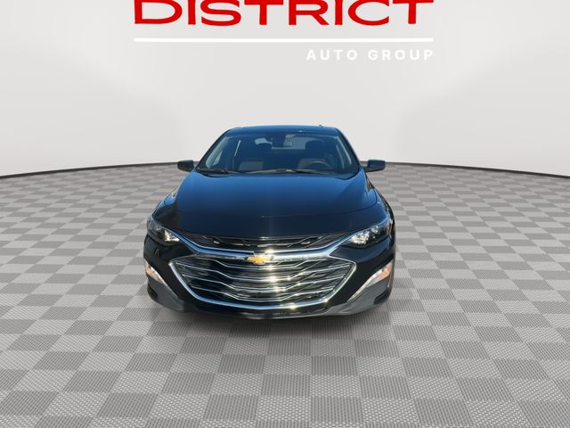 2024 Chevrolet Malibu 1LT photo 3