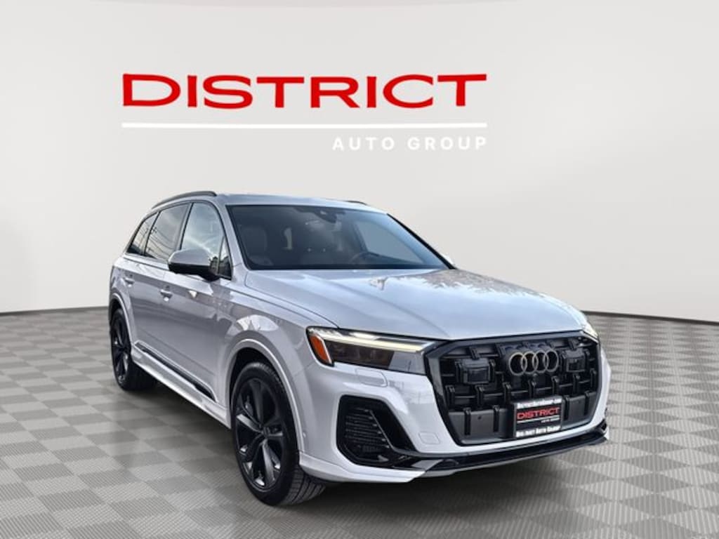 Used 2025 Audi Q7 55 Premium SUV