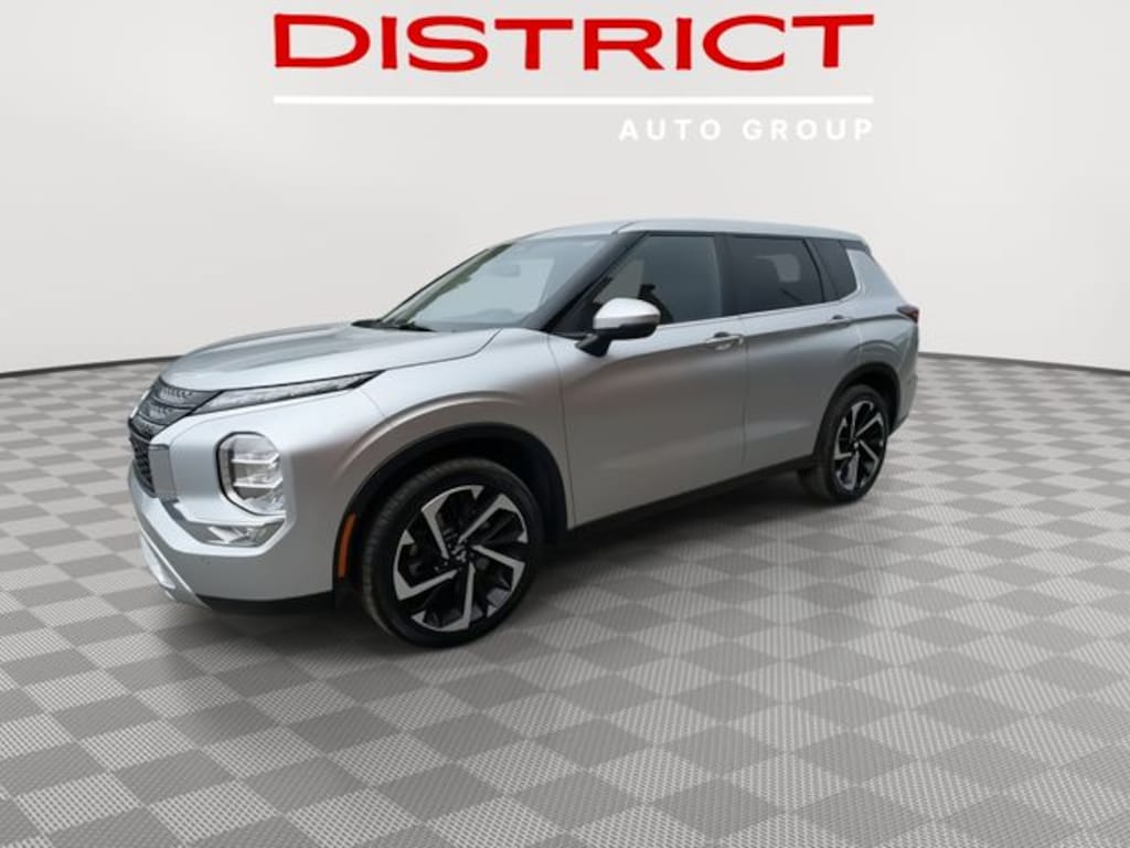 Used 2024 Mitsubishi Outlander SE SUV