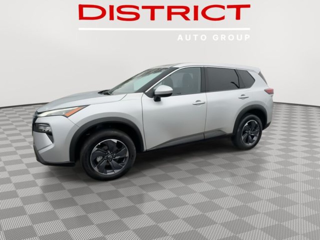 Used 2024 Nissan Rogue SV SUV