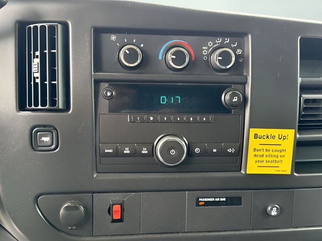 2014 GMC Savana Cargo Work Van - Photo 12
