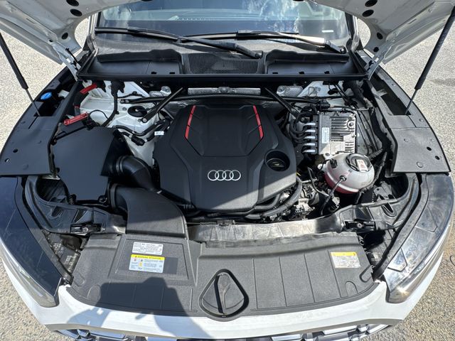 2022 Audi SQ5 Premium - Photo 17