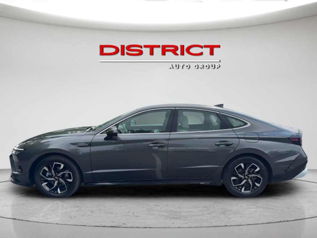 Used 2024 Hyundai Sonata SEL Sedan