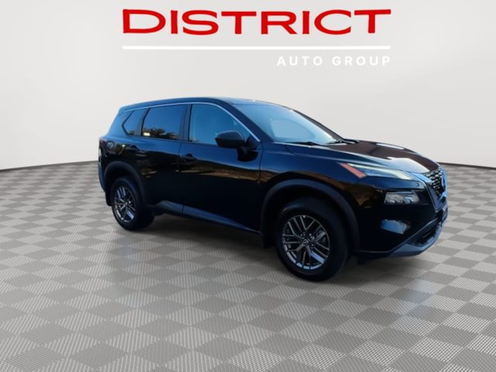 Used 2023 Nissan Rogue S SUV