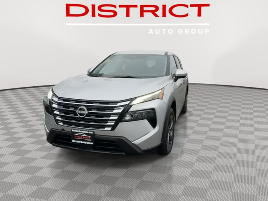 Used 2024 Nissan Rogue SV SUV