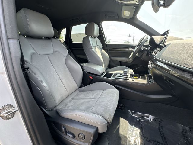 2022 Audi SQ5 Premium - Photo 23