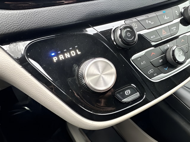 2023 Chrysler Pacifica Touring L - Photo 20