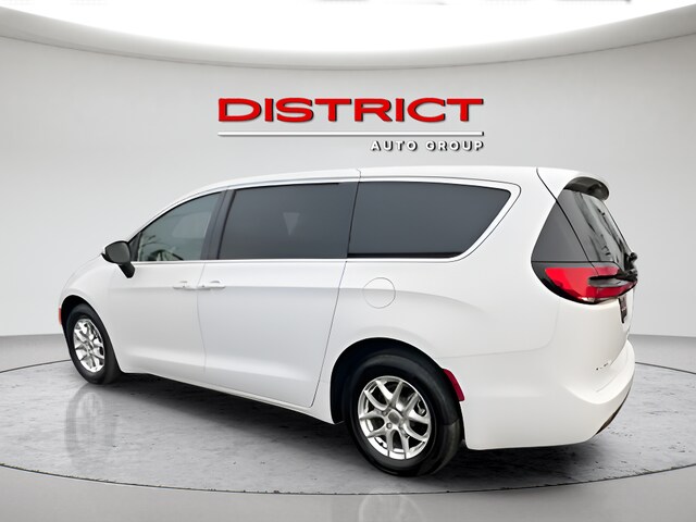2023 Chrysler Pacifica Touring L - Photo 6