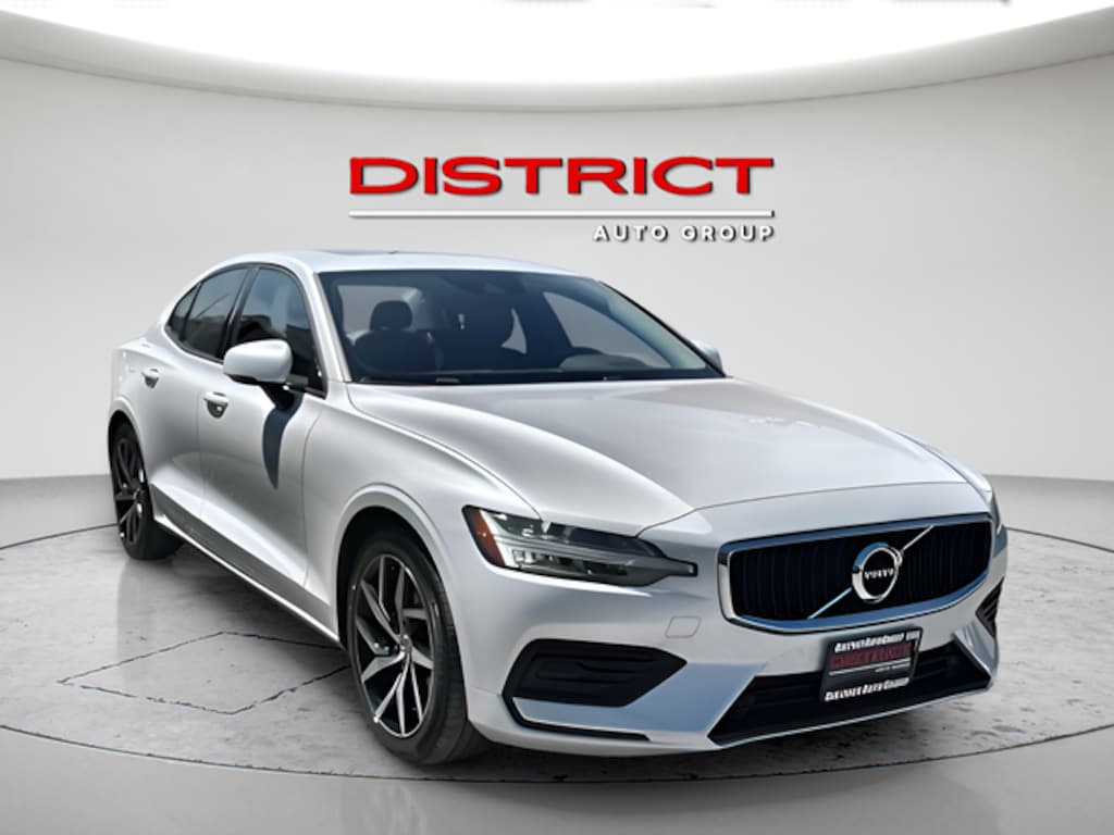 Used 2020 Volvo S60 T5 Momentum Sedan