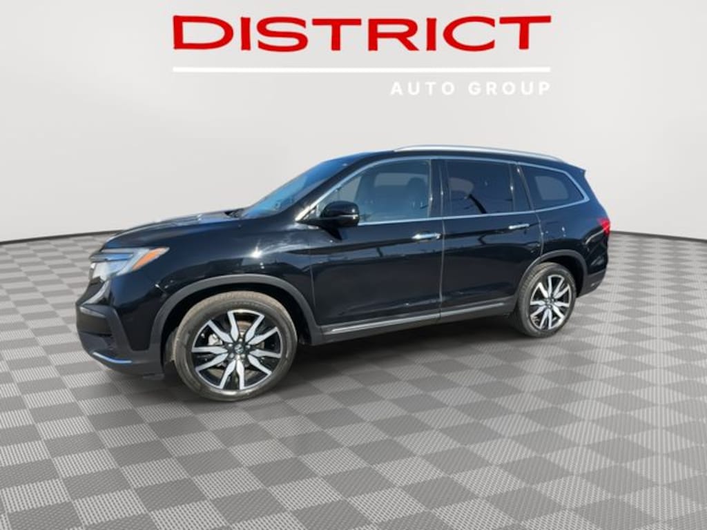 Used 2022 Honda Pilot Touring 8 Passenger SUV