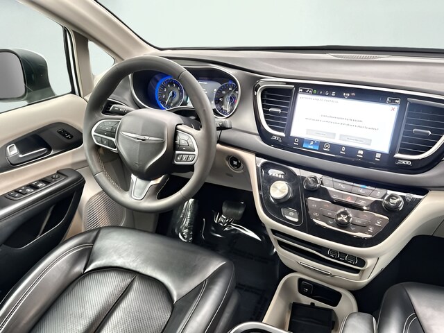 2023 Chrysler Pacifica Touring L - Photo 29