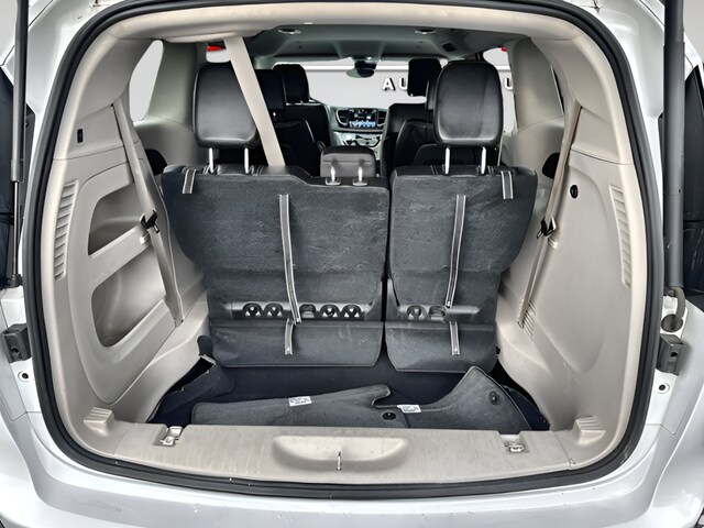 2023 Chrysler Pacifica Touring L - Photo 19