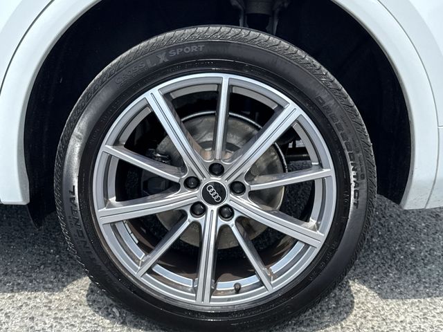 2022 Audi SQ5 Premium - Photo 24