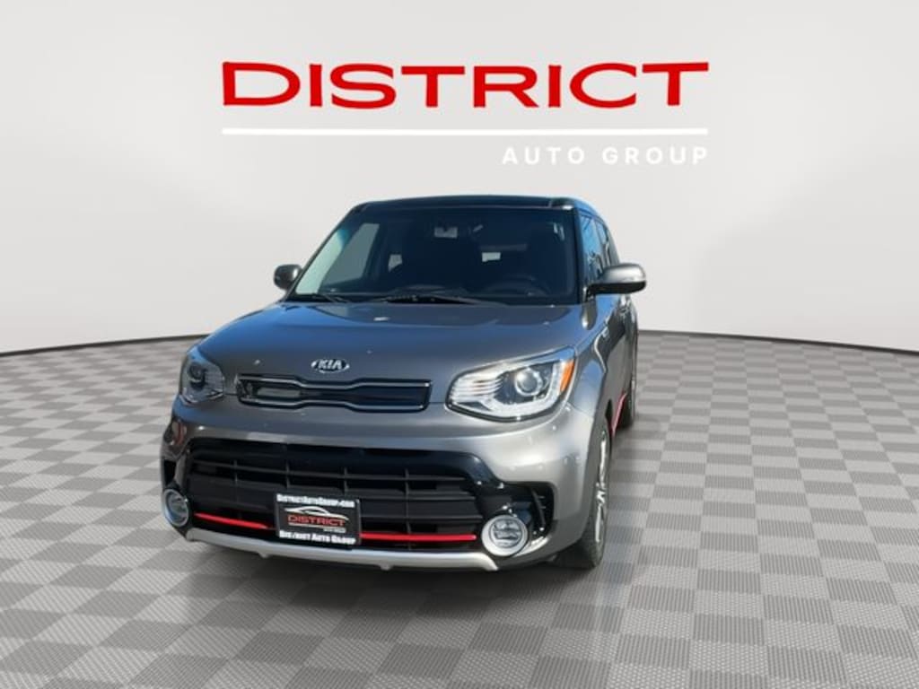 Used 2019 Kia Soul ! Hatchback