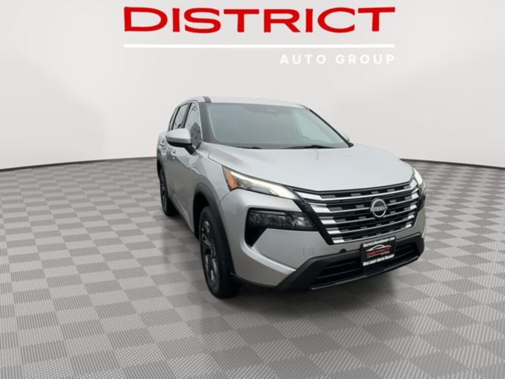 Used 2024 Nissan Rogue SV SUV