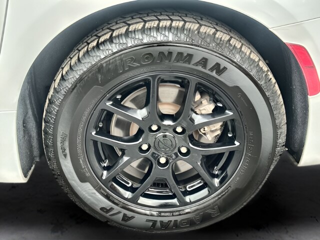 2023 Chrysler Pacifica Touring L - Photo 25