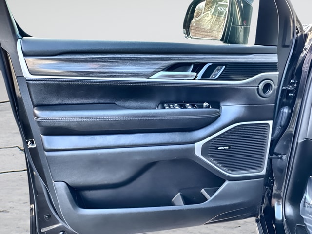 2023 Jeep Wagoneer Series III - Photo 15