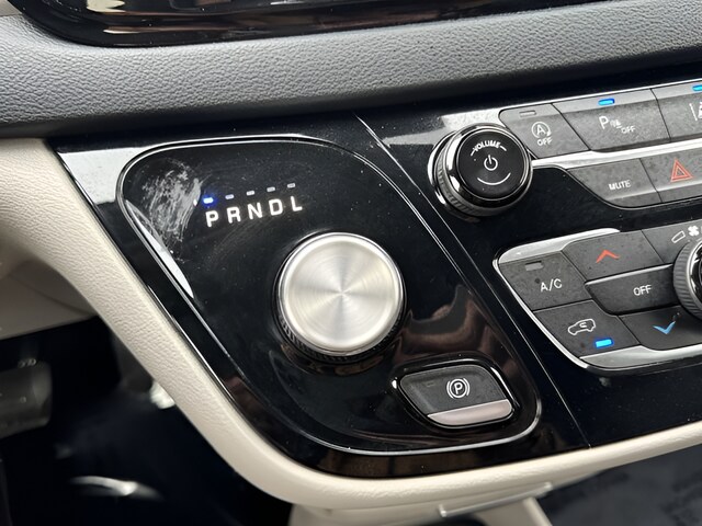 2023 Chrysler Pacifica Touring L - Photo 20