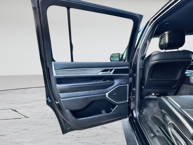 2023 Jeep Wagoneer Series III - Photo 27