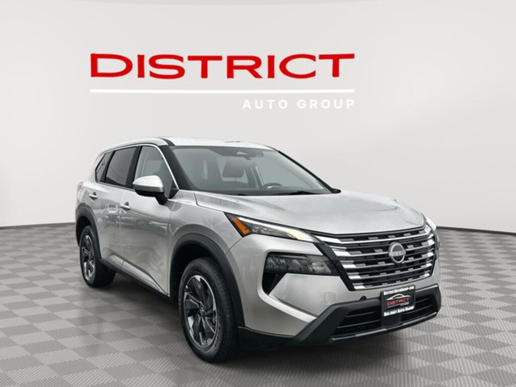 Used 2024 Nissan Rogue SV SUV