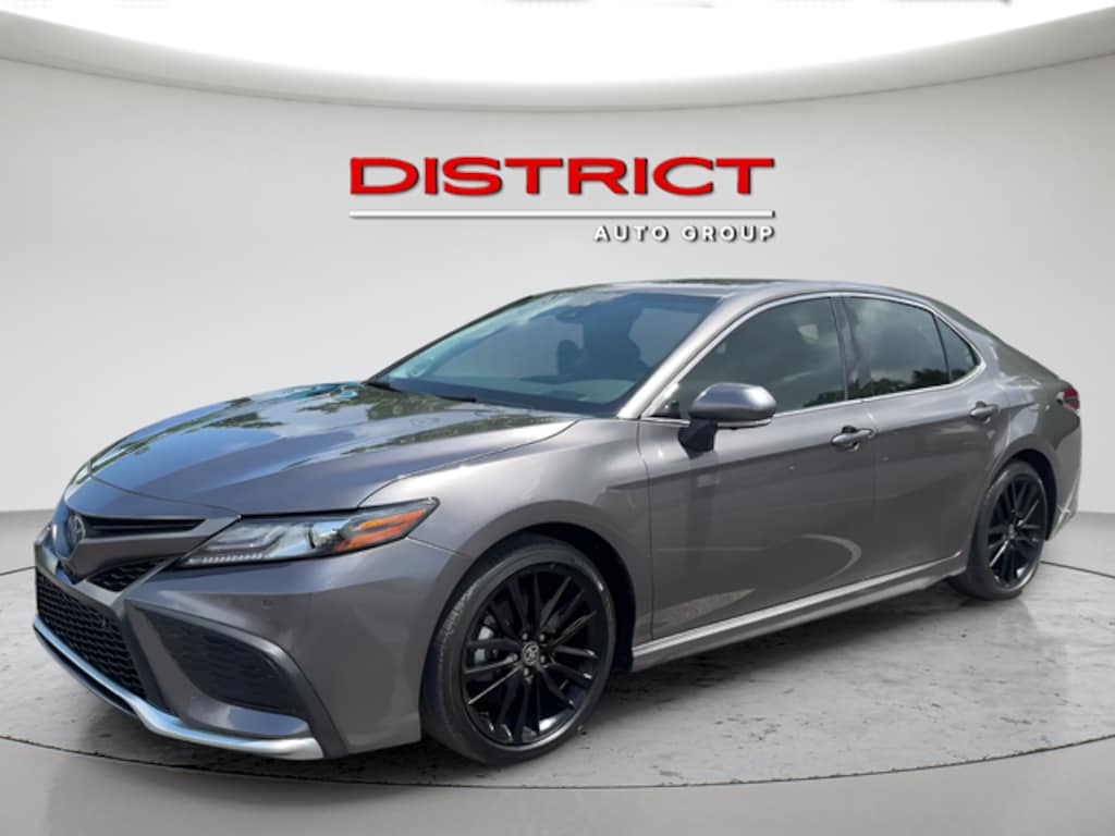 Used 2024 Toyota Camry Hybrid XSE Sedan