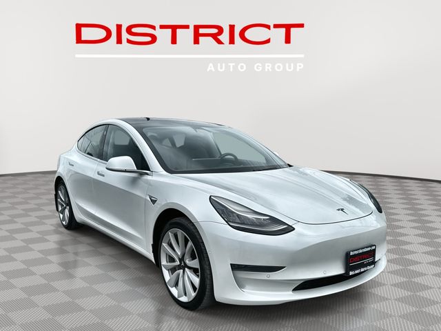 2020 Tesla Model 3 Standard Range Plus's photo