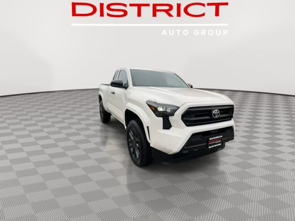 Used 2024 Toyota Tacoma SR Truck XtraCab